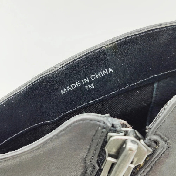 Steve Madden Bootie / Black / Zip Entry / Fits 6.5 Best - Picture 5 of 5